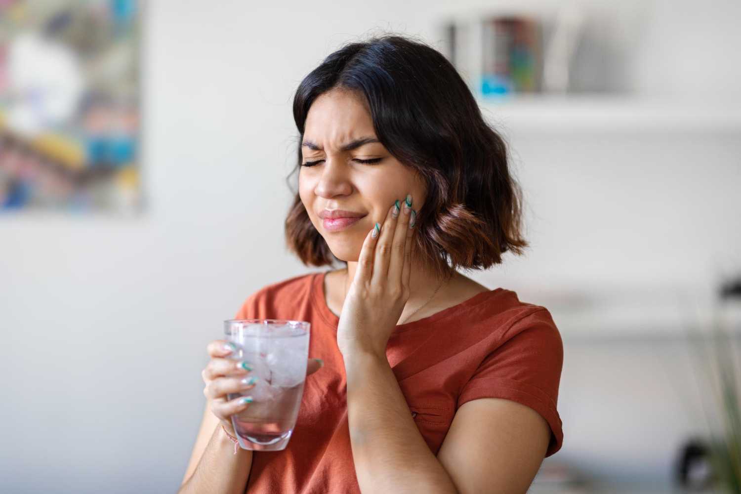 Tooth Sensitivity: Causes and Solutions